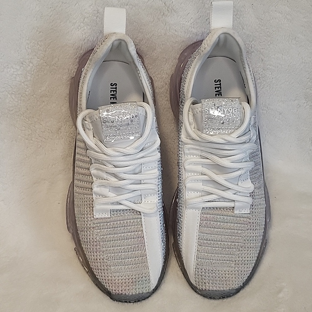 Steve Madden Maxima Rhinestone Lace Up White Multi Colored Sneaker Sz 4.5 Girls - Picture 2 of 10